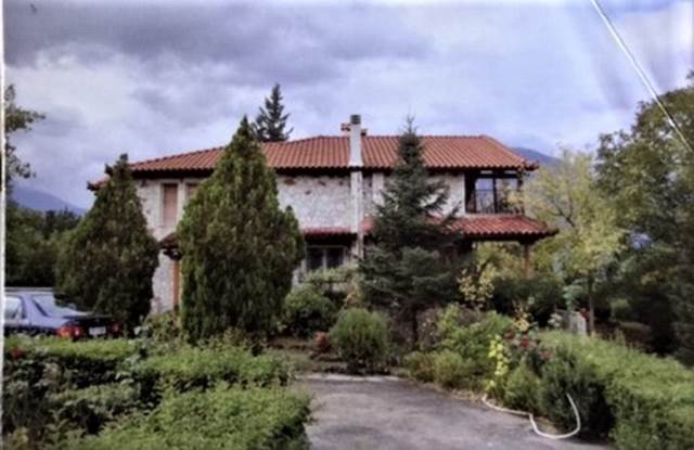 (For Sale) Residential Detached house || Fokida/Parnassos - 279 Sq.m, 6 Bedrooms, 250.000€ 