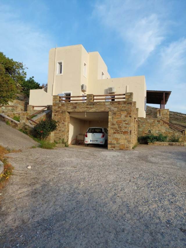 (For Sale) Residential Detached house || Cyclades/Andros - 171 Sq.m, 4 Bedrooms, 500.000€ 
