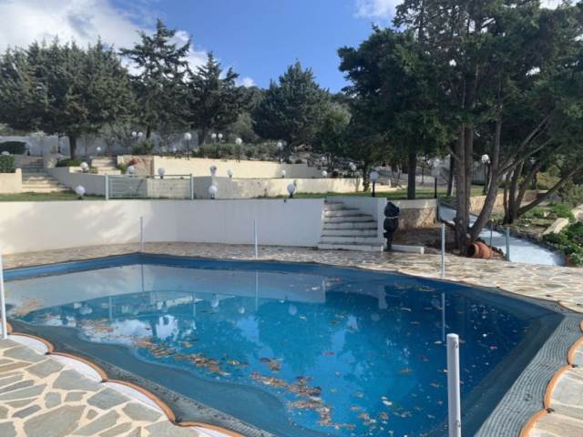 (For Sale) Residential Villa || East Attica/Markopoulo Mesogaias - 292 Sq.m, 8 Bedrooms, 1.500.000€ 