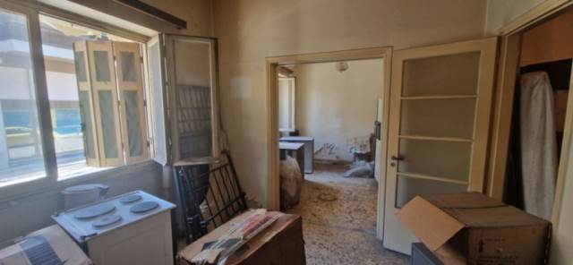 (Προς Πώληση) Κατοικία Οροφοδιαμέρισμα || Αθήνα Κέντρο/Αθήνα - 95 τ.μ, 2 Υ/Δ, 70.000€ 