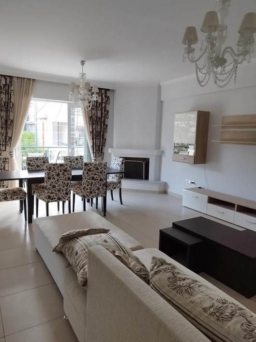 (For Rent) Residential Floor Apartment || Athens South/Glyfada - 115 Sq.m, 3 Bedrooms, 1.450€ 