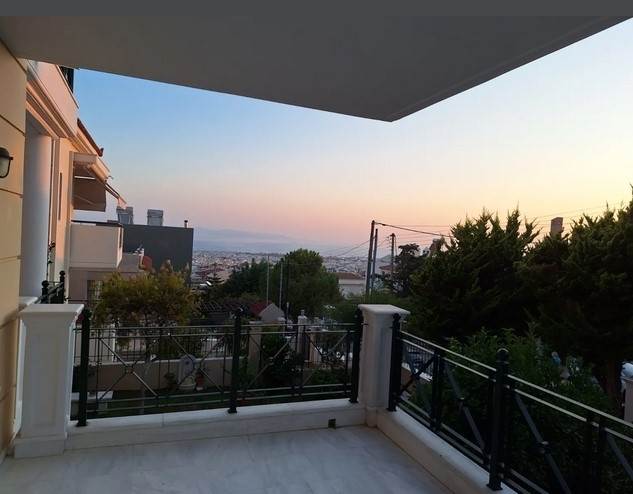 (For Rent) Residential Floor Apartment || Athens South/Glyfada - 135 Sq.m, 3 Bedrooms, 1.800€ 