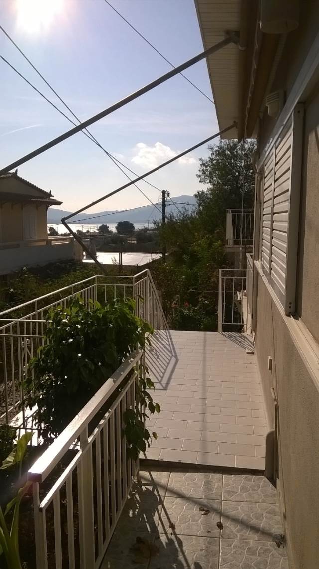 (Προς Ενοικίαση) Κατοικία Οροφοδιαμέρισμα || Πειραιάς/Σαλαμίνα - 75 τ.μ, 2 Υ/Δ, 450€ 