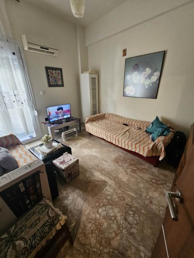 (Προς Ενοικίαση) Κατοικία Γκαρσονιέρα || Αθήνα Κέντρο/Βύρωνας - 33 τ.μ, 1 Υ/Δ, 400€ 